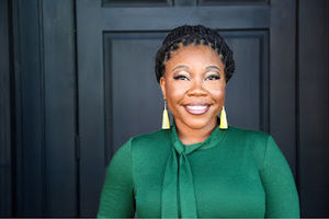 Meet your Posher, Ja'bria